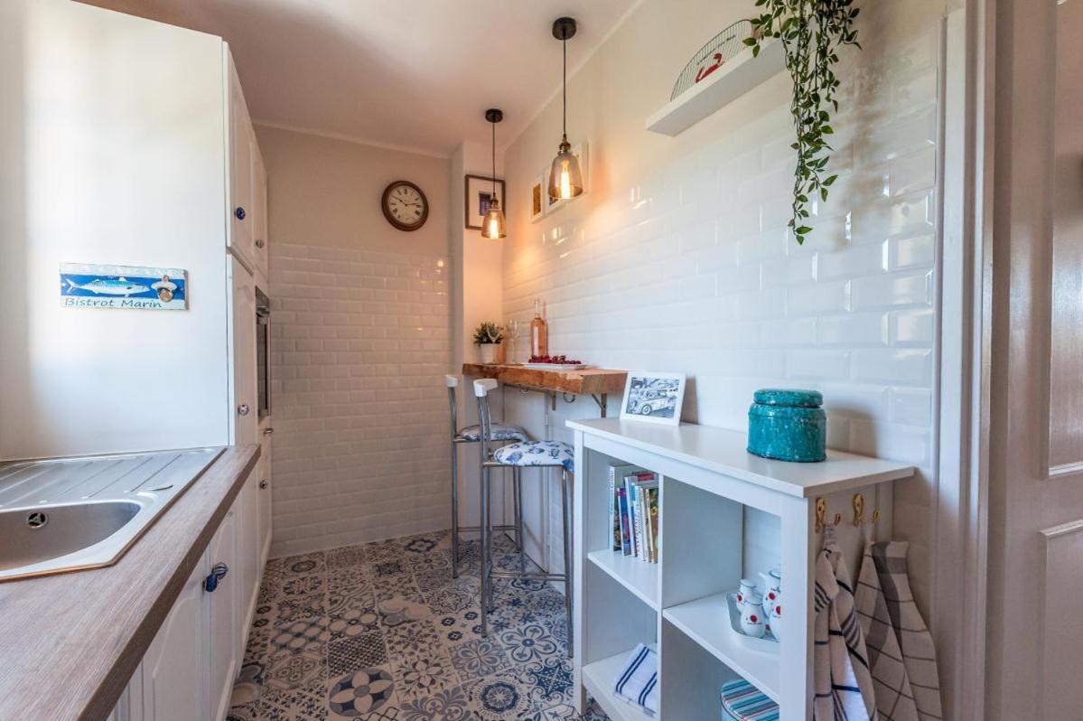 Appartement Le Poisson Bleu Saint-Raphaël Εξωτερικό φωτογραφία