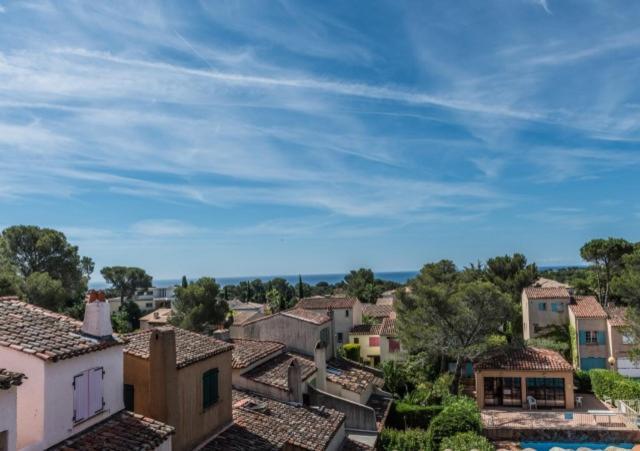 Appartement Le Poisson Bleu Saint-Raphaël Εξωτερικό φωτογραφία